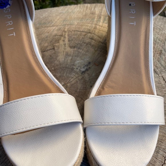 Beautiful white Esprit Espadrille Wedge, size 8.5 - Picture 1 of 4